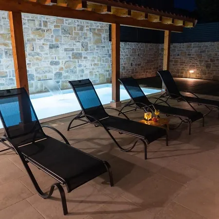 Villa Rakova Gornje Selo